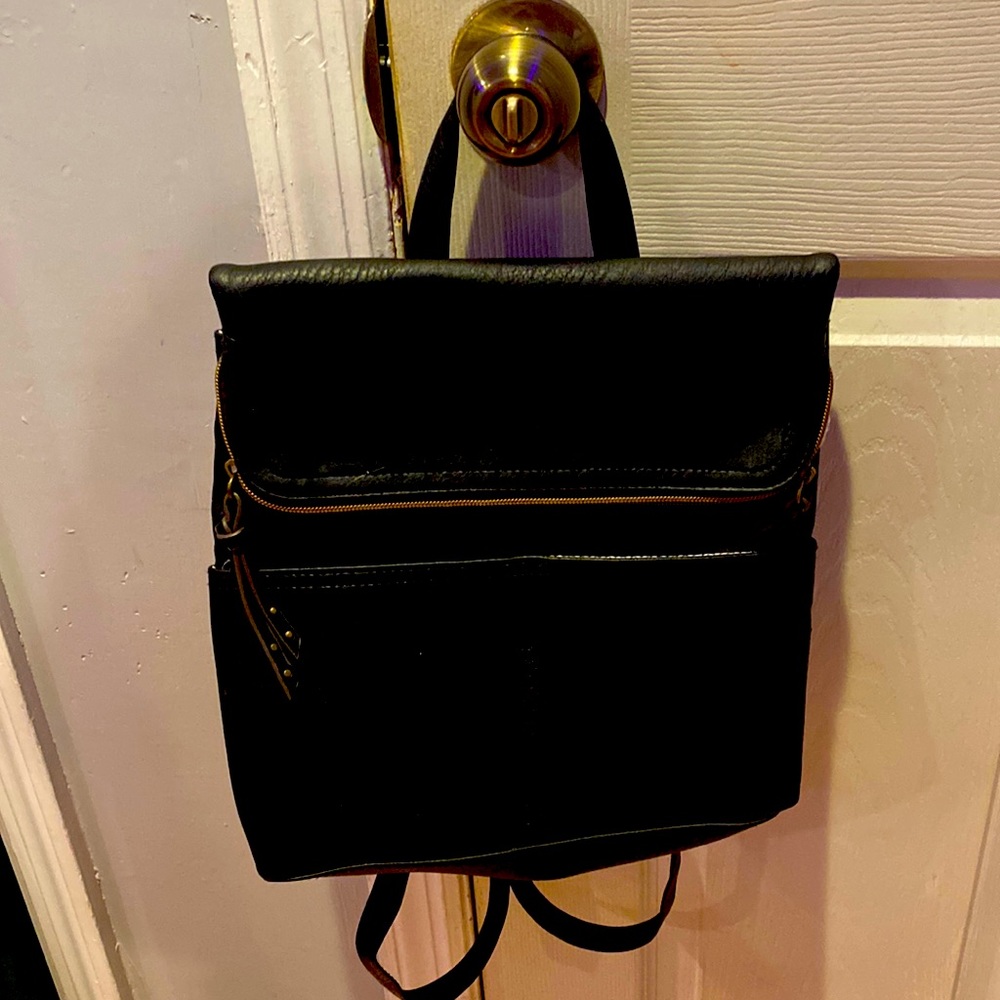 black backpack